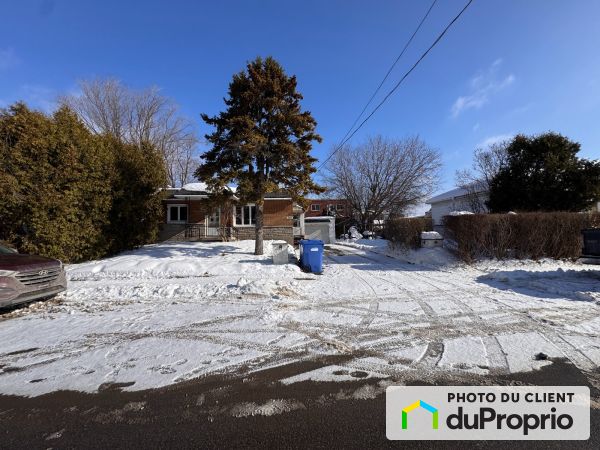 389 rue Saint-André, Pont-Viau for sale