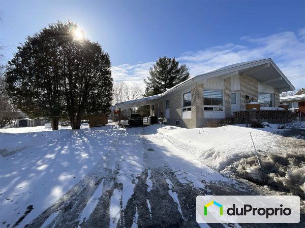 853 rue Saint-Édouard, St-Jude for sale