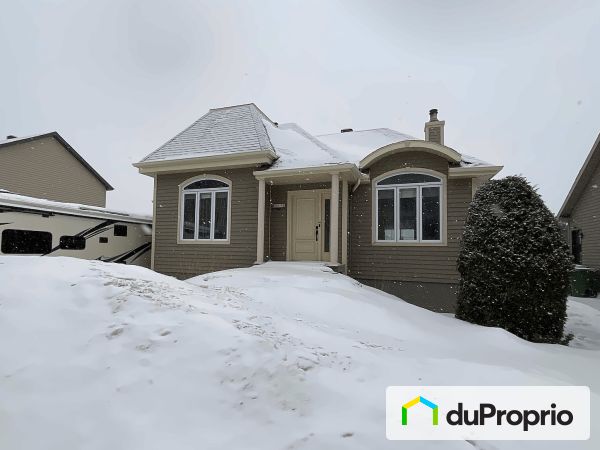 315 rue de l'Érablière, Beaupré for sale