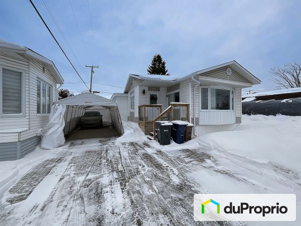 35-3940, boul Dagenais O., Fabreville à vendre