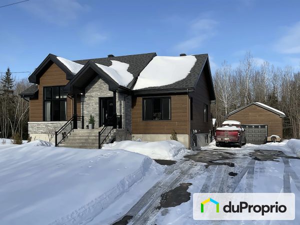 205 rue Edmond, Drummondville (St-Nicéphore) for sale