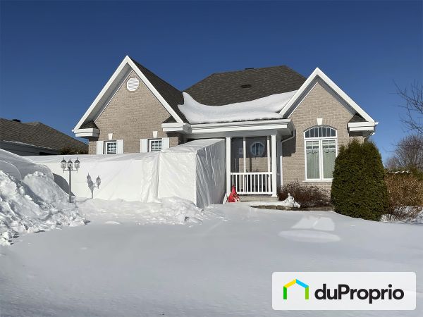 90, rue de Chablis, St-Étienne-De-Lauzon à vendre