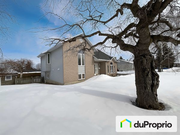 405 rue de l'Iris, Granby for sale