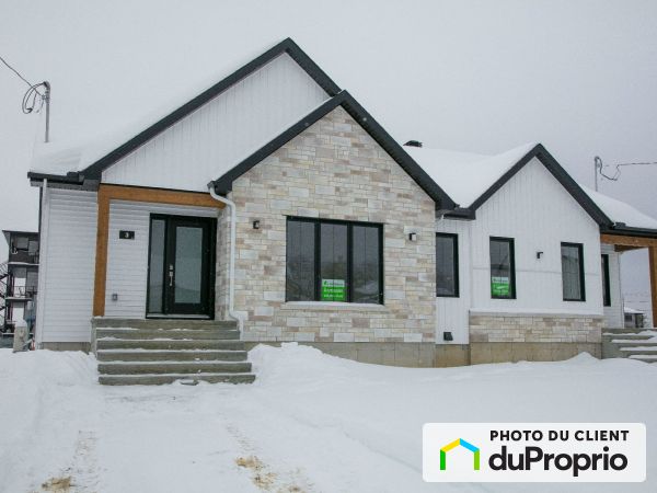 3 place Saint-Pierre, East Angus for sale