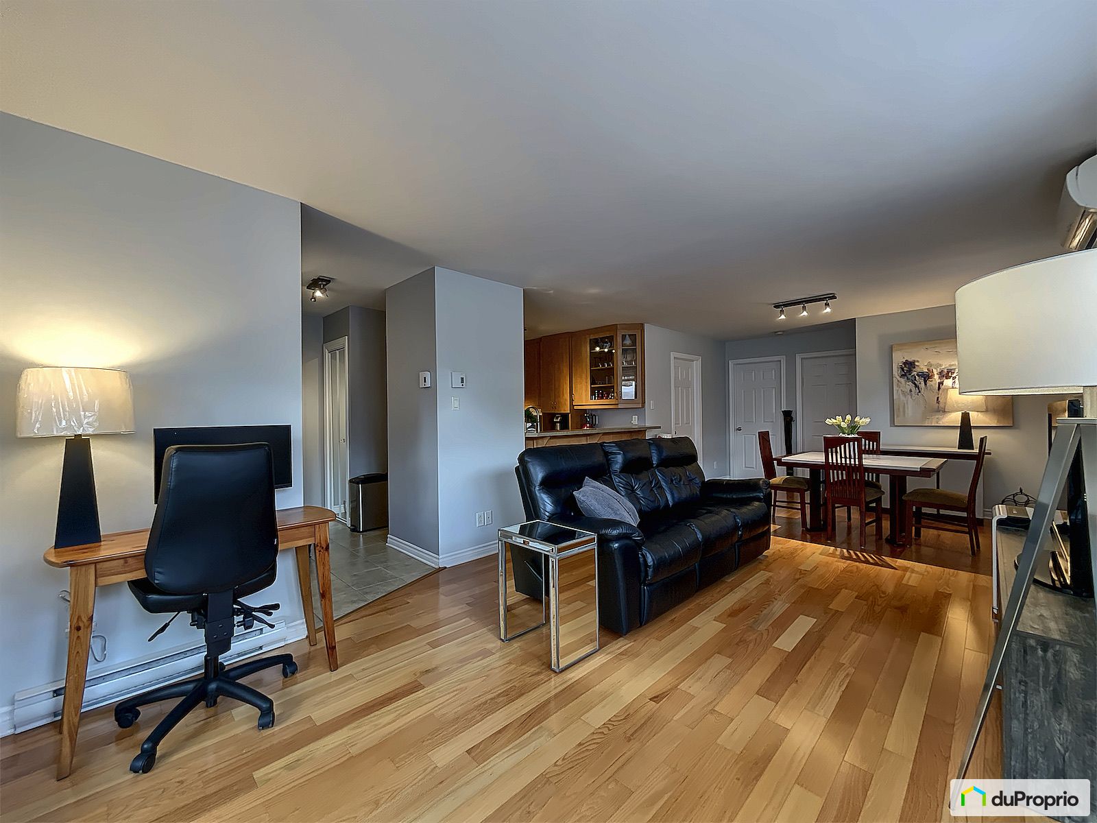 2902 Rue Bossuet — photo 2
