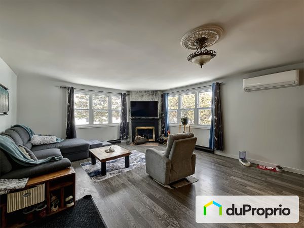 825 46e rue, Pointe-Calumet for sale