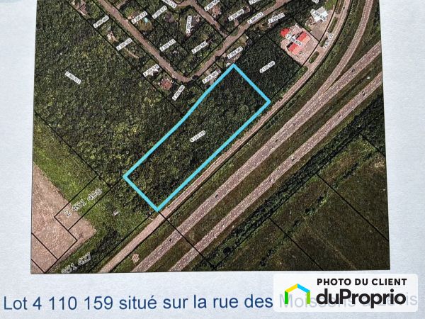 rue des Moissons, Lévis for sale