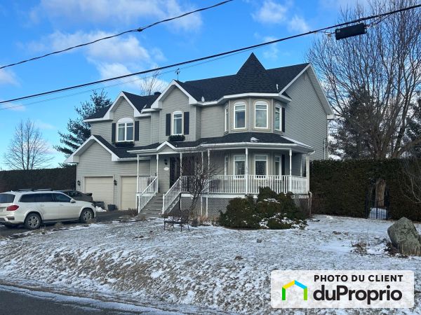 11 rue Descôteaux, Drummondville (St-Joachim-De-Courval) for sale