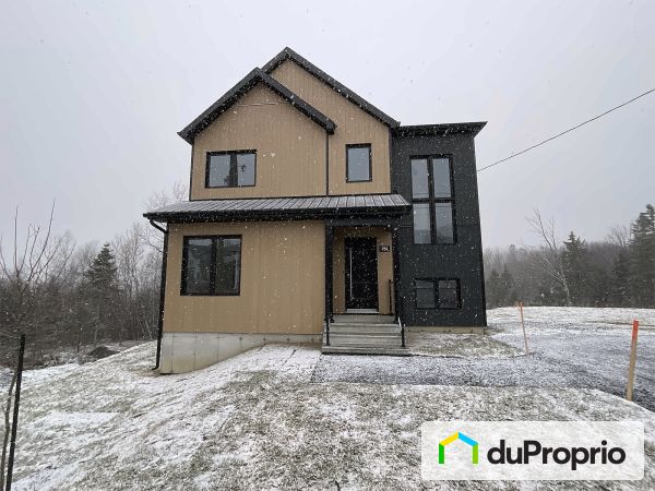 751 rue McAuley, Coaticook for sale