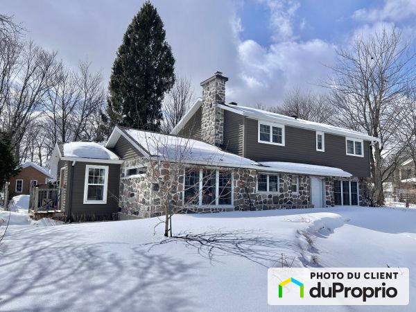 12421 rue de l'Hopital, Loretteville à vendre