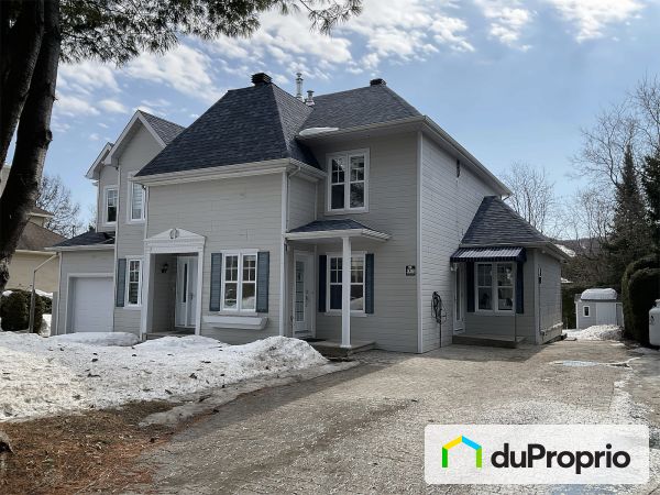 338, rue des Ducs, St-Sauveur à vendre