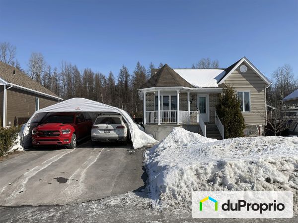 856 rue Vendome, St-Paul for sale