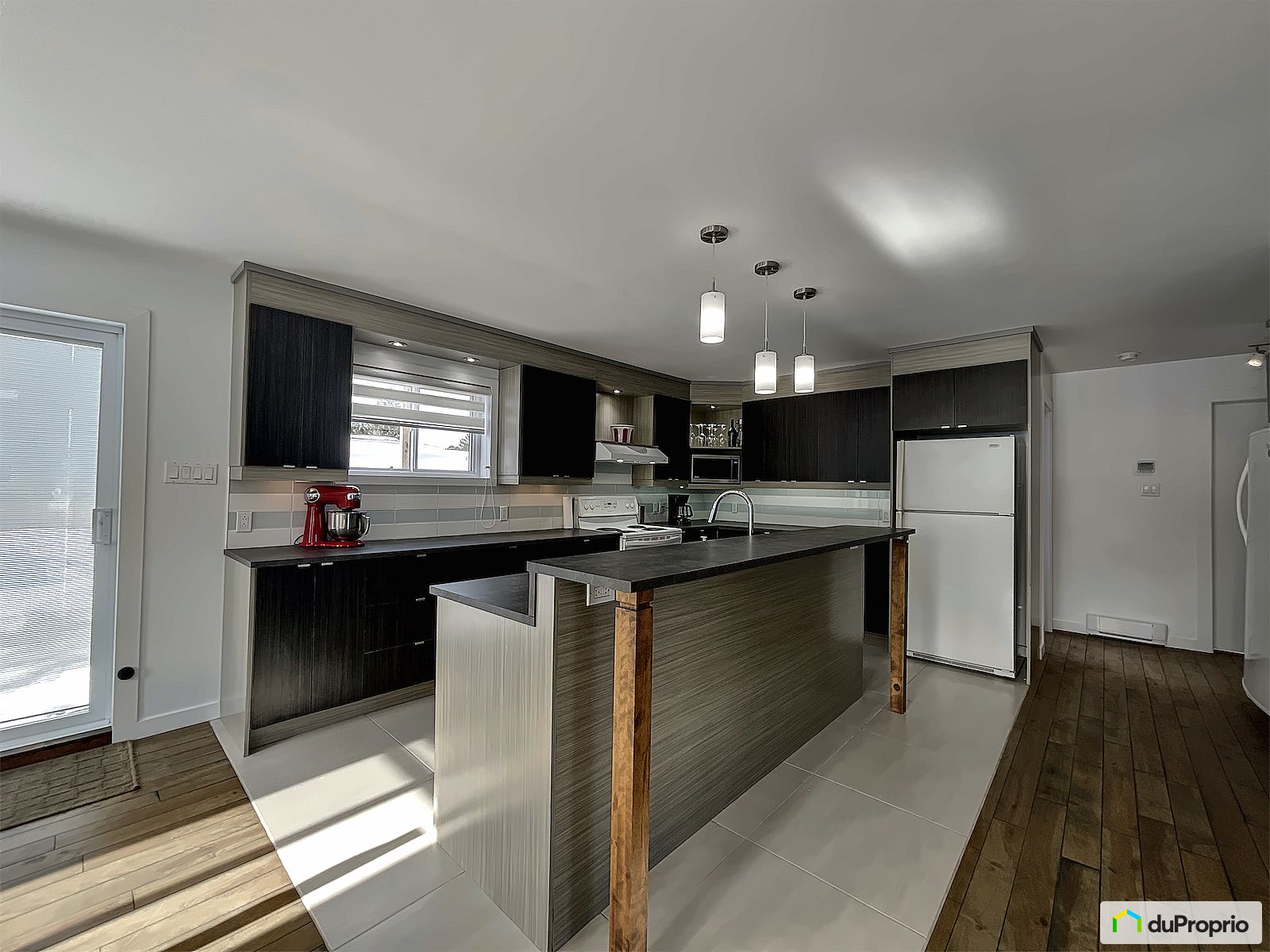 326 Rue Serge — photo 2