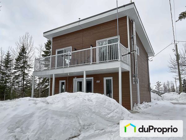 60 chemin de la Cabane, St-Nazaire for sale