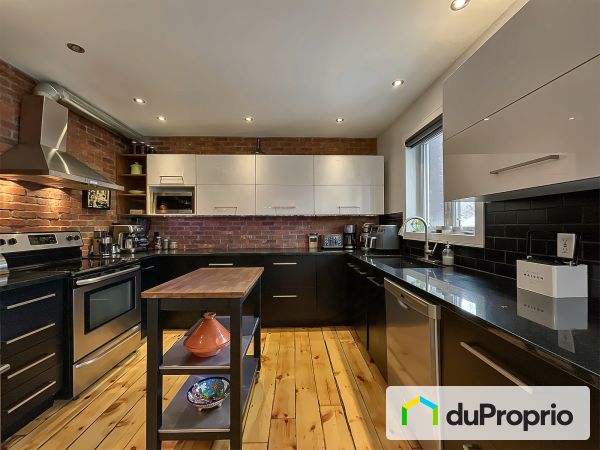 Cuisine - 6790-6792-6794, rue Chatelain, Rosemont / La Petite Patrie à vendre