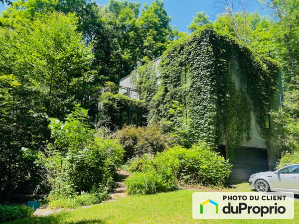 34 rue du Coteau, Bromont for sale