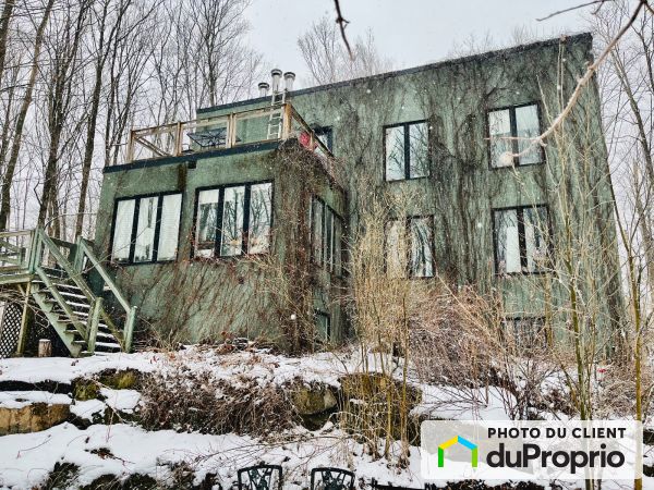 34 rue du Coteau, Bromont for sale