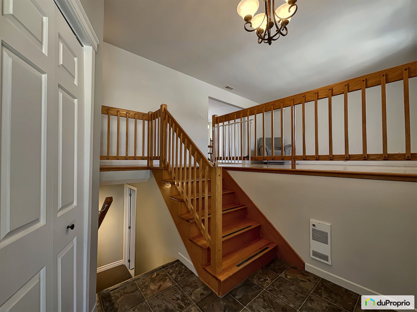 397 Rue Champlain — photo 3