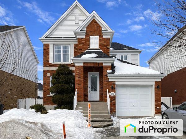 834 rue Henri-Massé, Longueuil (St-Hubert) for sale