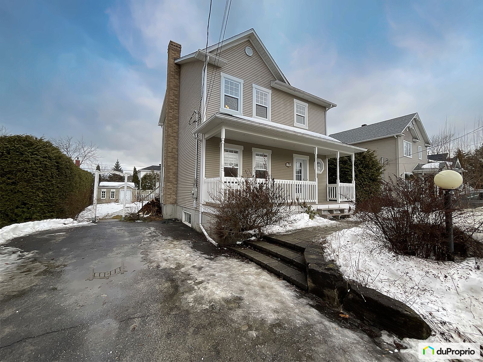 843 Rue Grandmaison — photo 1