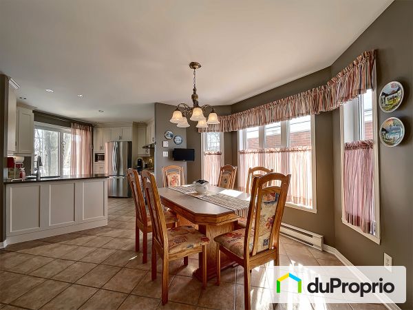 Salon du logement - 1440, rue du Beaujolais, Longueuil (Vieux-Longueuil) à vendre