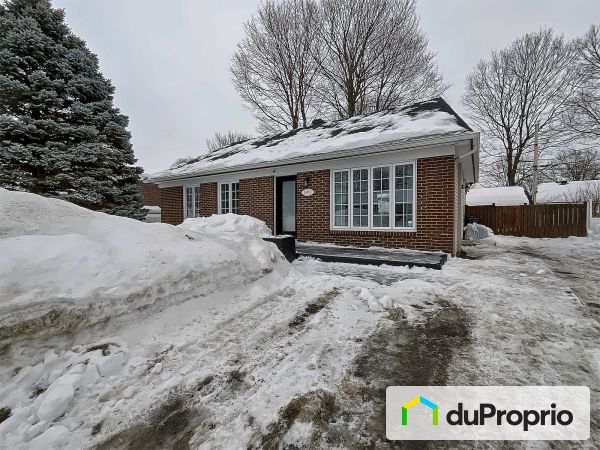 1407, rue de l'Empire, Val-Bélair à vendre