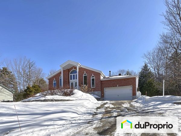 32 rue des Groseilliers, Cantley for sale