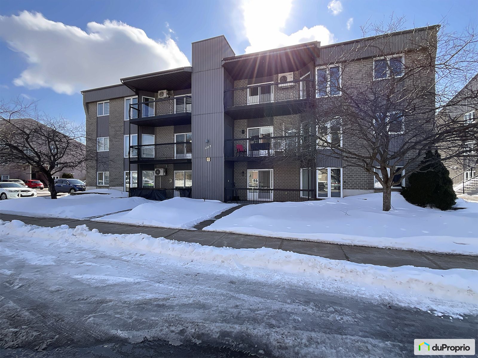 11 5265 Rue Leo Pidgeon — photo 1