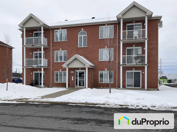 202-981 rue Jean-Melançon, St-Jean-sur-Richelieu (St-Luc) for sale