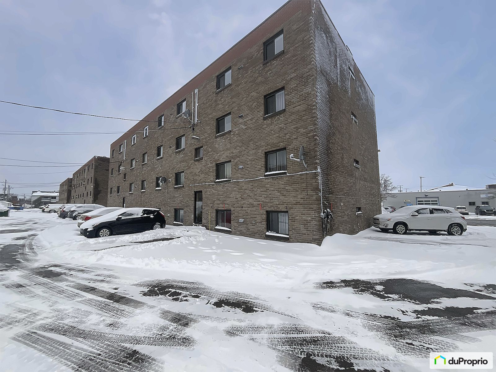 1 566 Rue Leclerc — photo 3