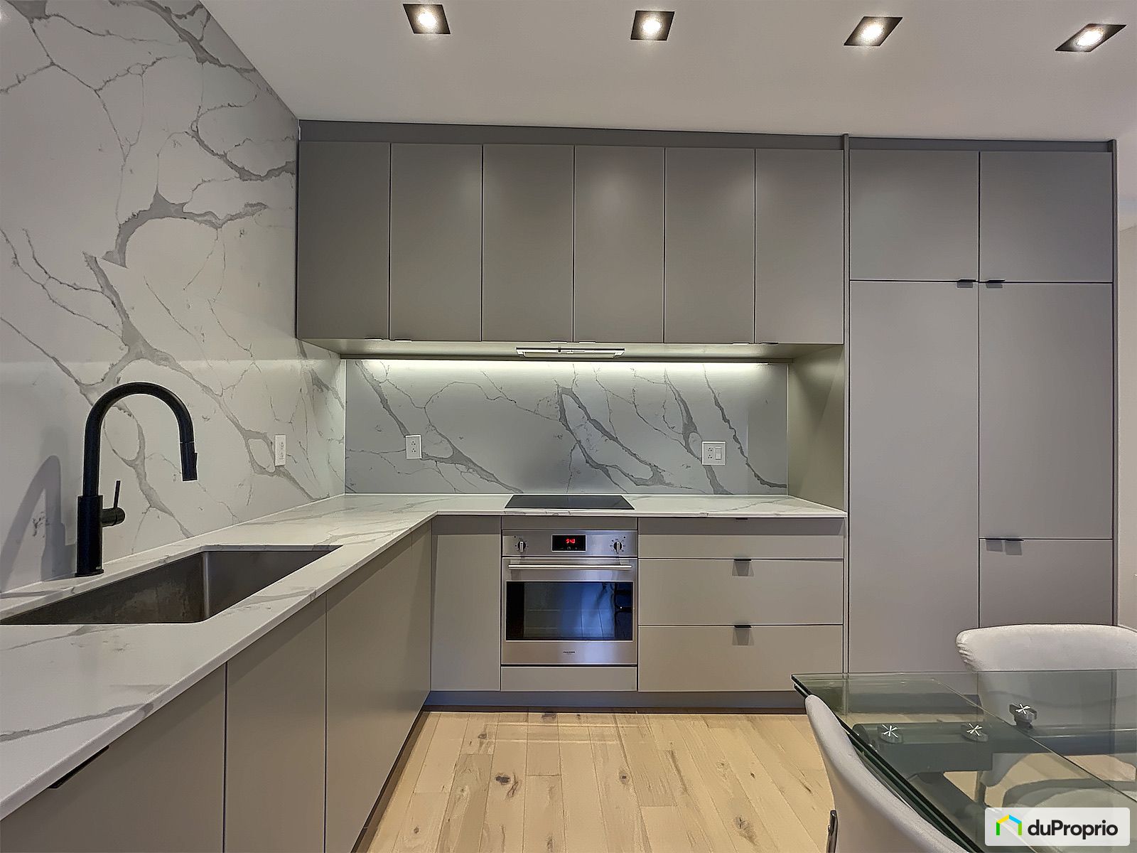 1019 Rue Saint Ferdinand — photo 2
