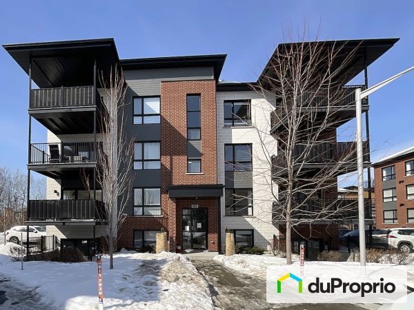 4-3740, rue Médard-Émard, Longueuil (St-Hubert) à vendre