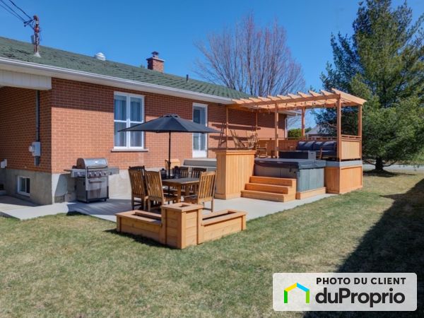 Backyard - 1403 rue Beaumont, Thetford Mines for sale