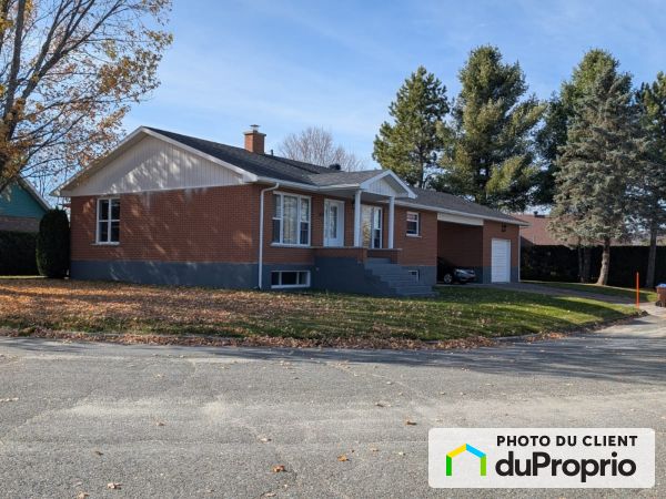 1403, rue Beaumont, Thetford Mines à vendre