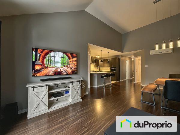 2155 avenue De La Gare, Mascouche for sale