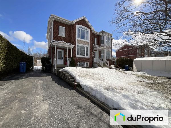350, boulevard Roberval Est, Longueuil (Vieux-Longueuil) à vendre