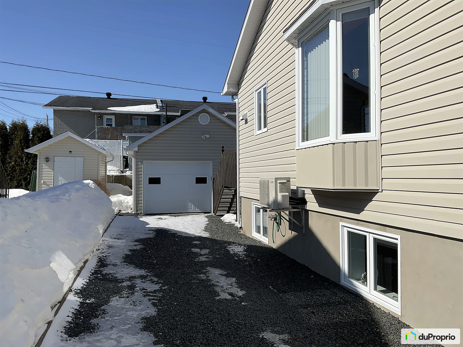 870 Avenue Des Pommiers — photo 2