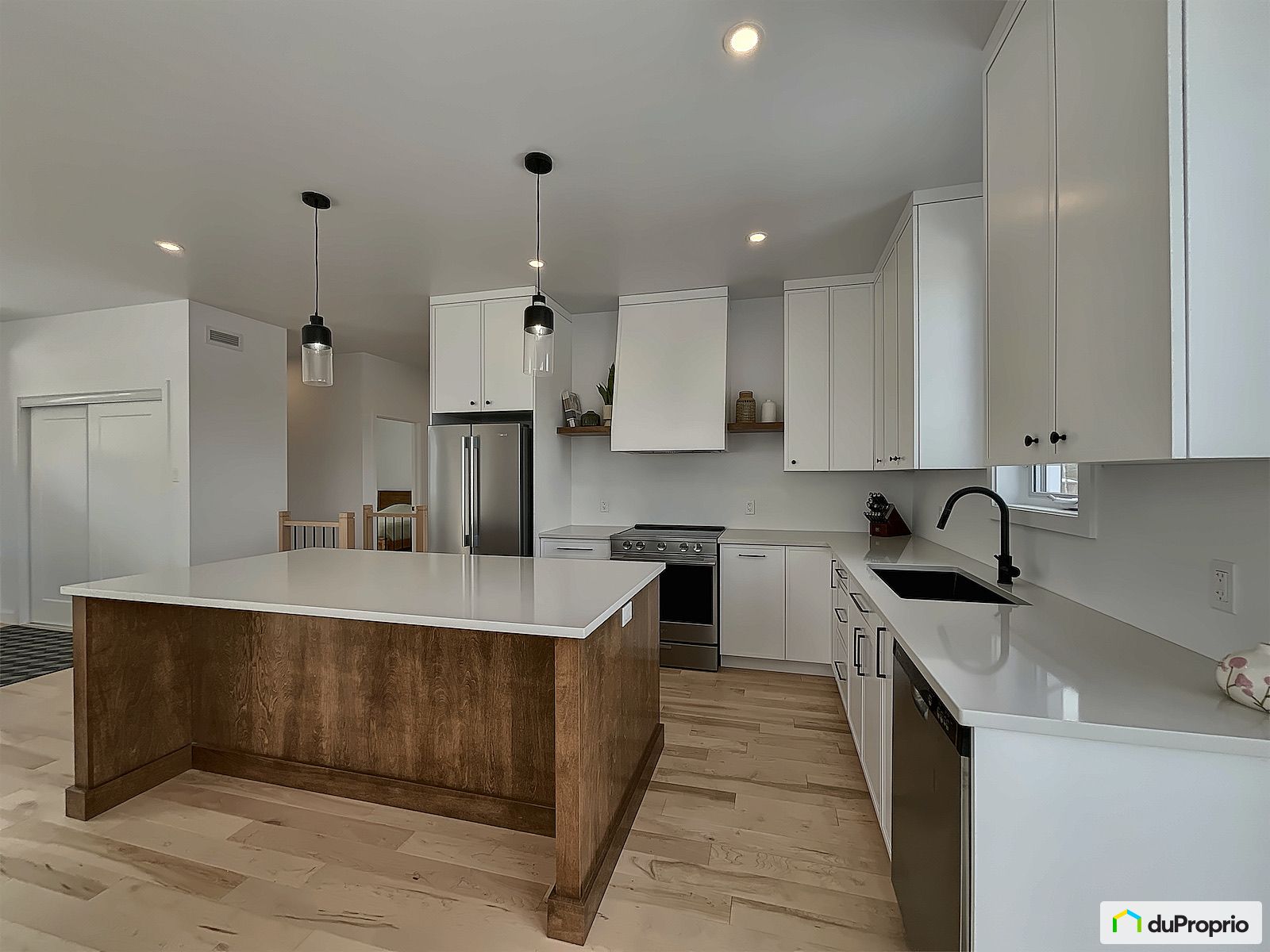 317 Rue Des Cypres — photo 3