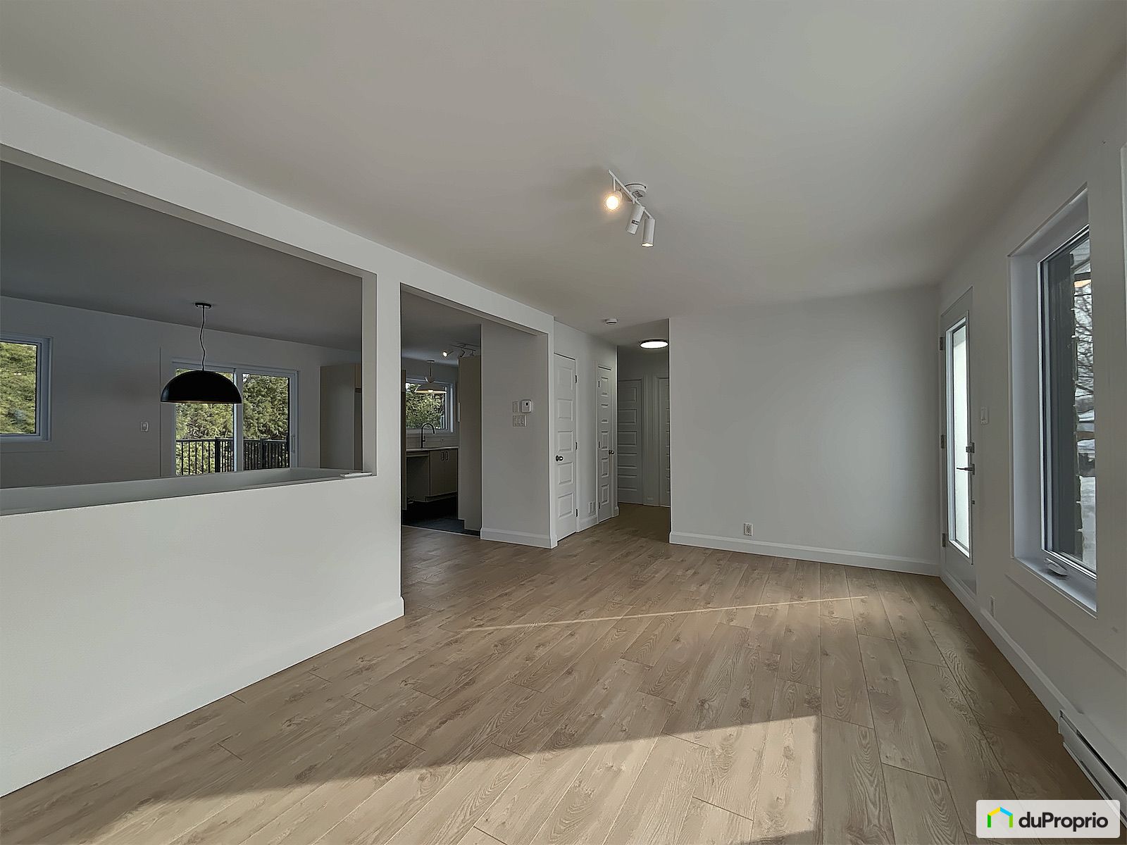 100 Rue Matte — photo 3