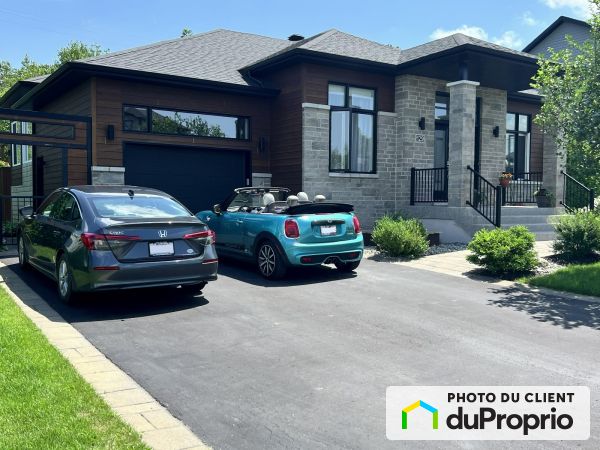 129, rue du Chèvrefeuille, Granby à vendre