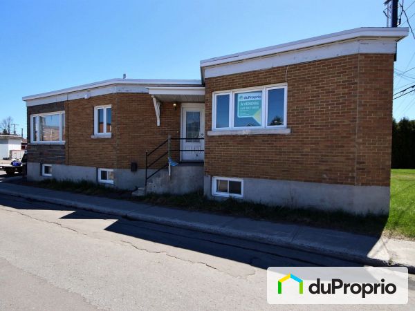 Summer Front - 3775-3775A, rue de Montcalm, Jonquière (Jonquière) for sale