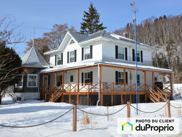 254, chemin de l'Église, Les Éboulements à vendre