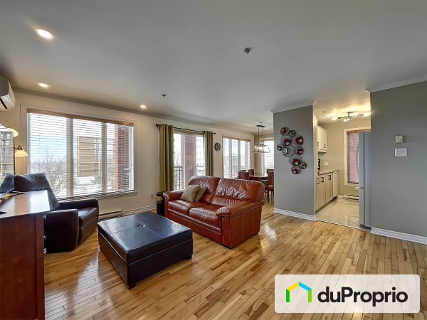 Salon - 301-2900, rue du Trianon, Mercier / Hochelaga / Maisonneuve à vendre