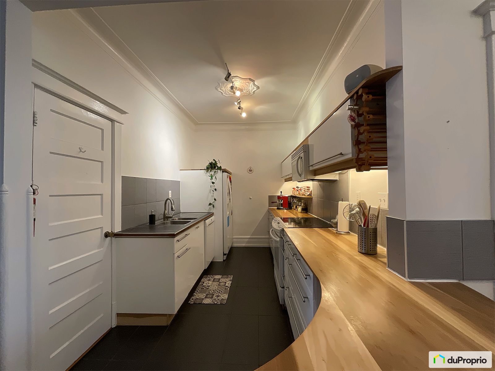 1036 Avenue Oxford — photo 2