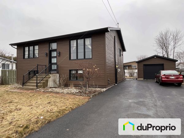 145, rue Bourassa, St-Jean-sur-Richelieu (St-Luc) à vendre