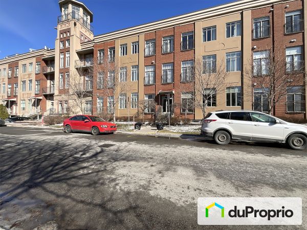 700-24, rue Waterman, St-Lambert à vendre