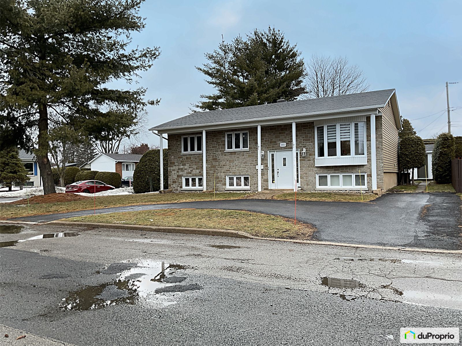 885 Rue Du Bois Brillant — photo 1