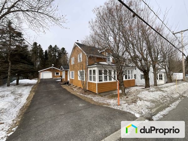 1408, avenue Principale, St-Malachie à vendre