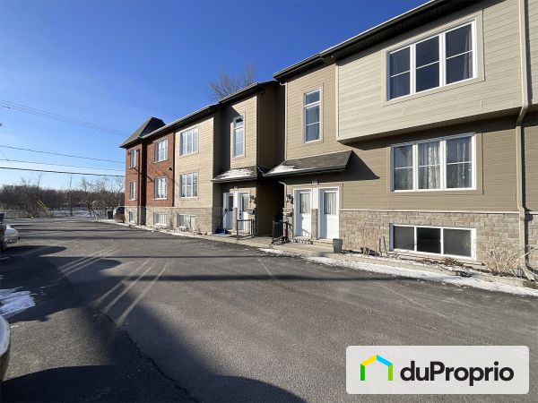 255 chemin du Richelieu, McMasterville for sale