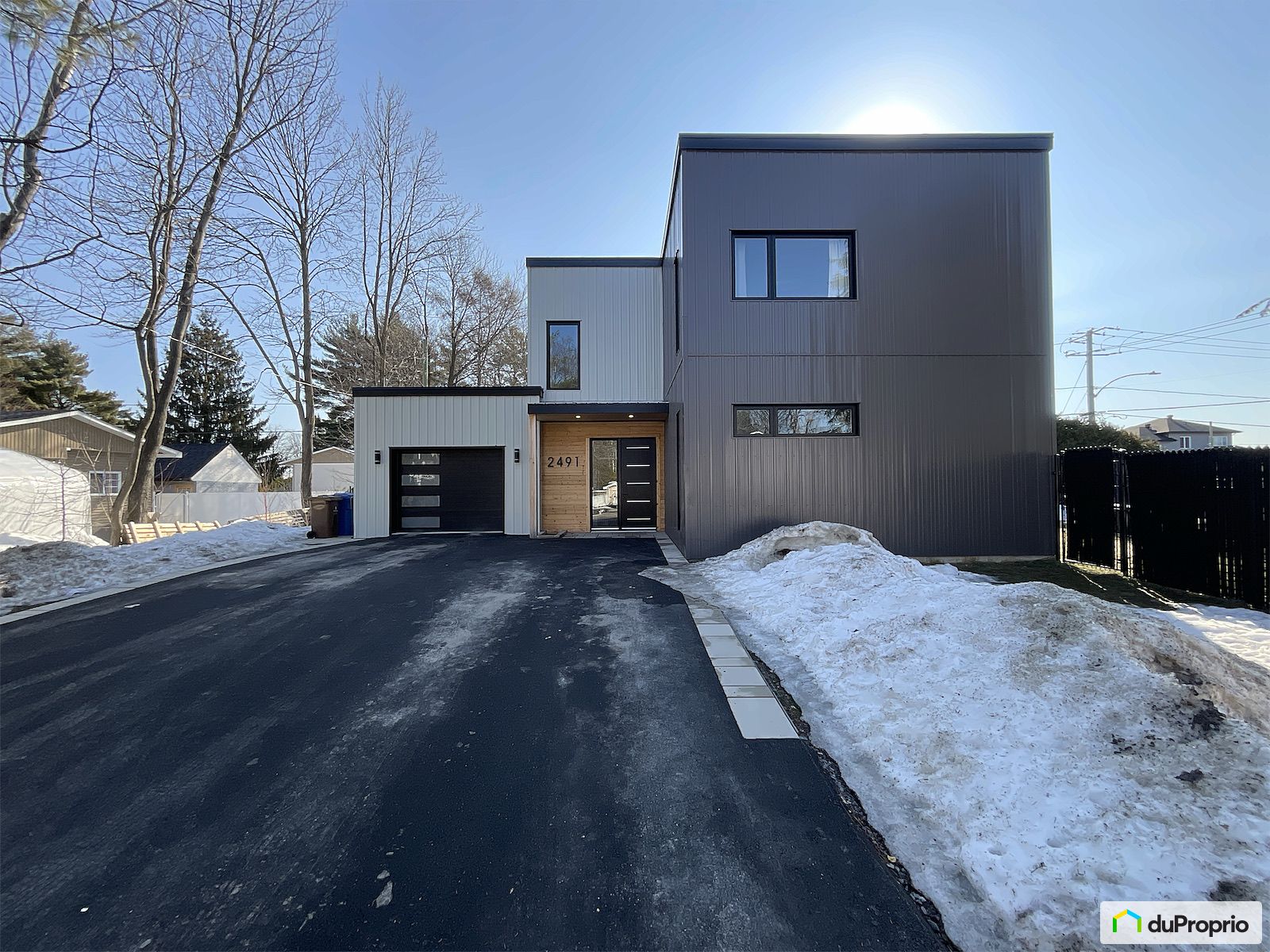 2491 Rue Sebastien — photo 1